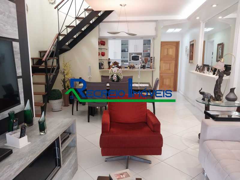 Apartamento à venda com 3 quartos, 218m² - Foto 4