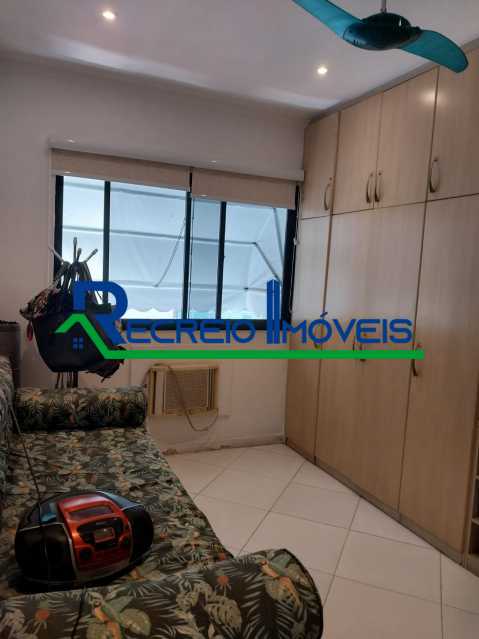 Apartamento à venda com 3 quartos, 218m² - Foto 15