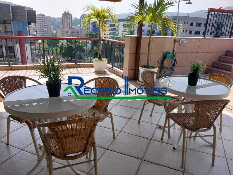 Apartamento à venda com 3 quartos, 218m² - Foto 23