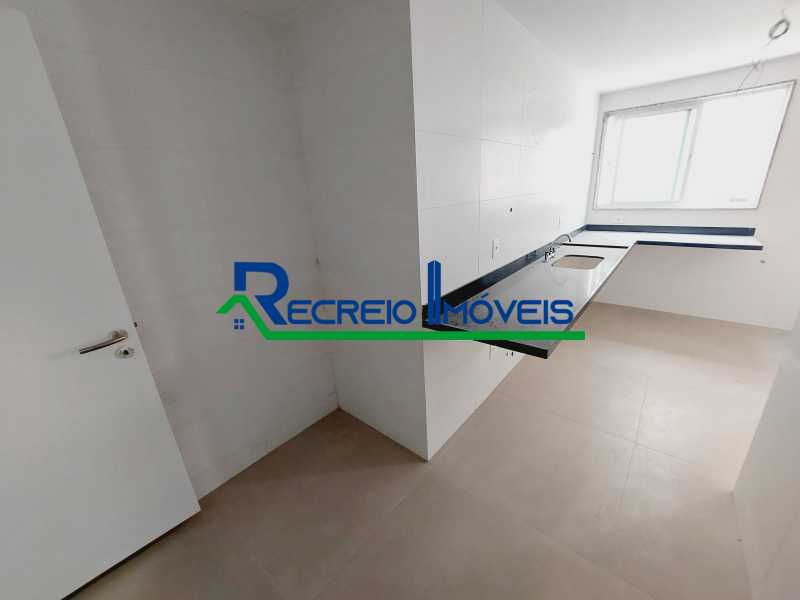 Apartamento à venda com 3 quartos, 118m² - Foto 29