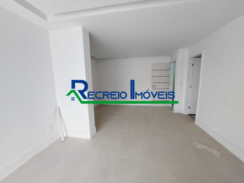 Apartamento à venda com 3 quartos, 159m² - Foto 7