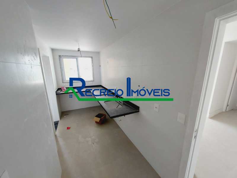 Apartamento à venda com 3 quartos, 159m² - Foto 21