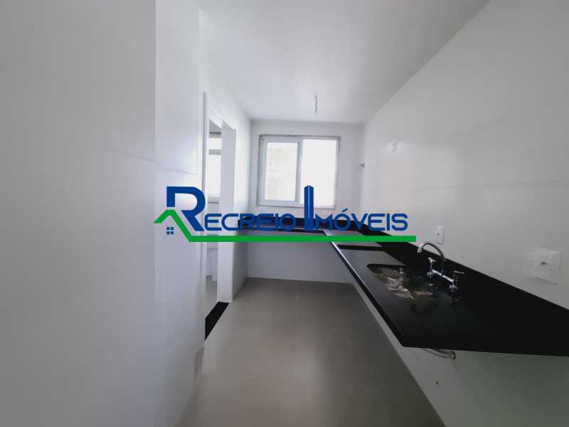 Apartamento à venda com 3 quartos, 159m² - Foto 13