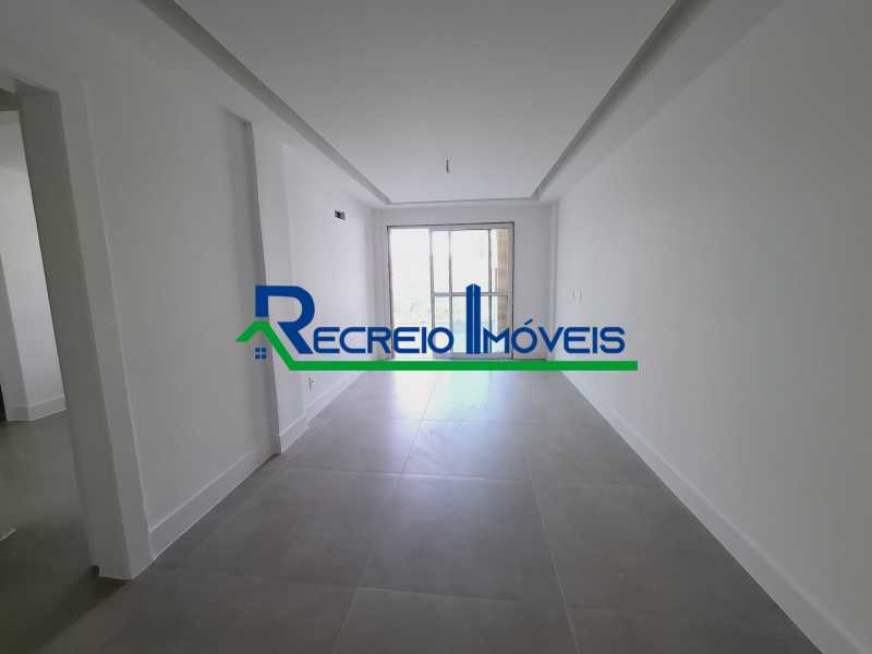 Apartamento à venda com 3 quartos, 114m² - Foto 3