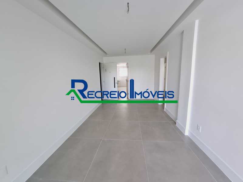 Apartamento à venda com 3 quartos, 114m² - Foto 4