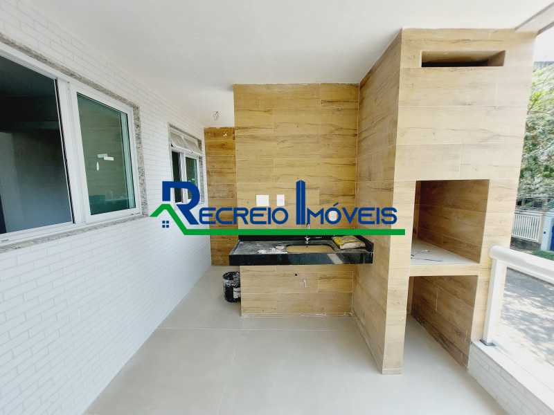 Apartamento à venda com 3 quartos, 159m² - Foto 4