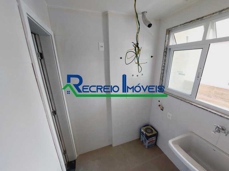 Apartamento à venda com 3 quartos, 159m² - Foto 18