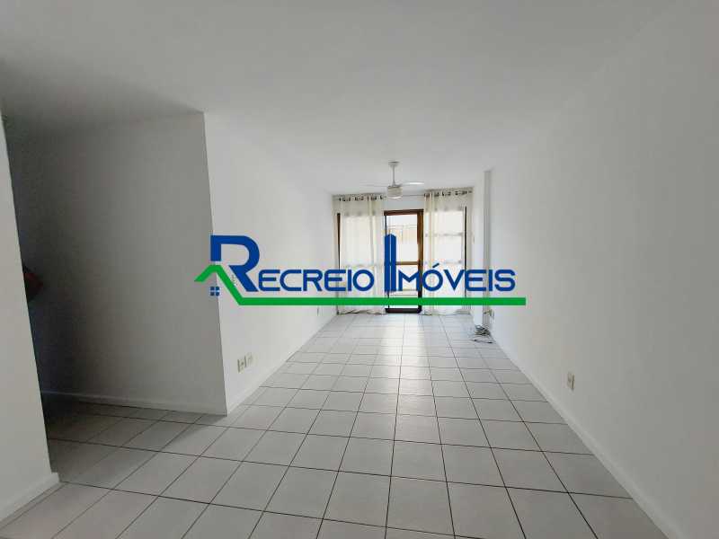 Apartamento à venda com 3 quartos, 87m² - Foto 2