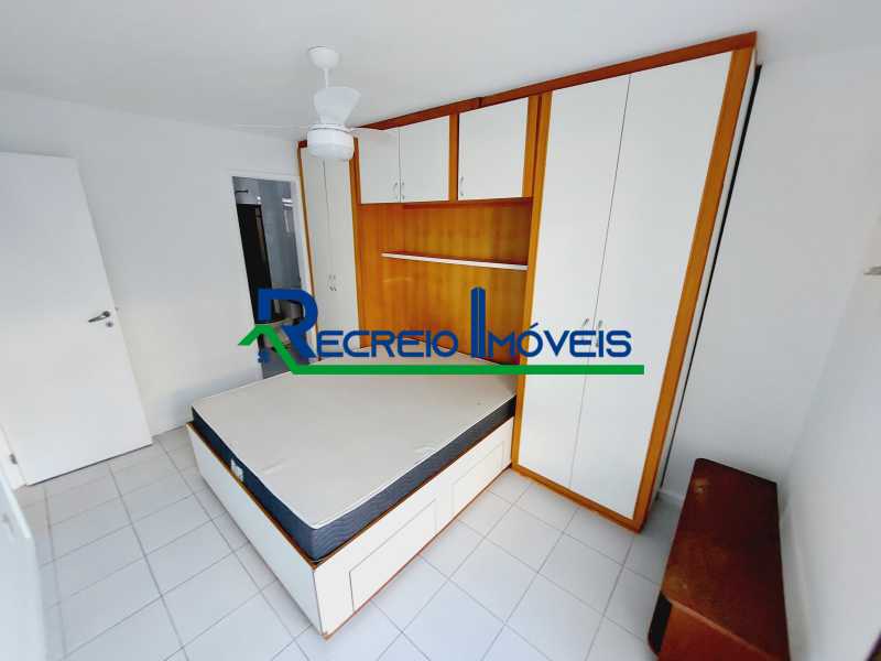 Apartamento à venda com 3 quartos, 87m² - Foto 17