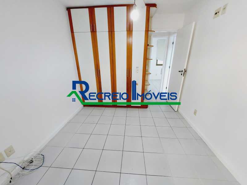 Apartamento à venda com 3 quartos, 87m² - Foto 20