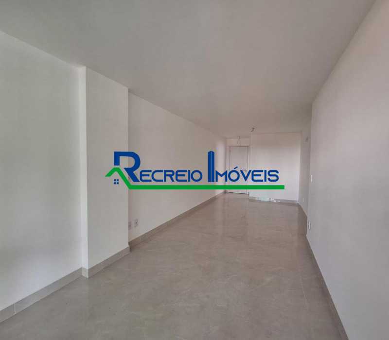 Apartamento à venda com 3 quartos, 110m² - Foto 4