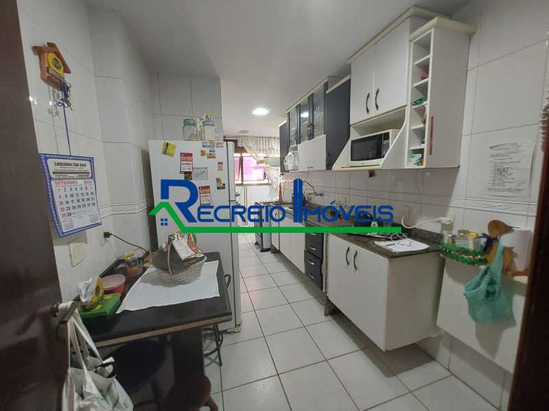 Apartamento à venda com 3 quartos, 95m² - Foto 15