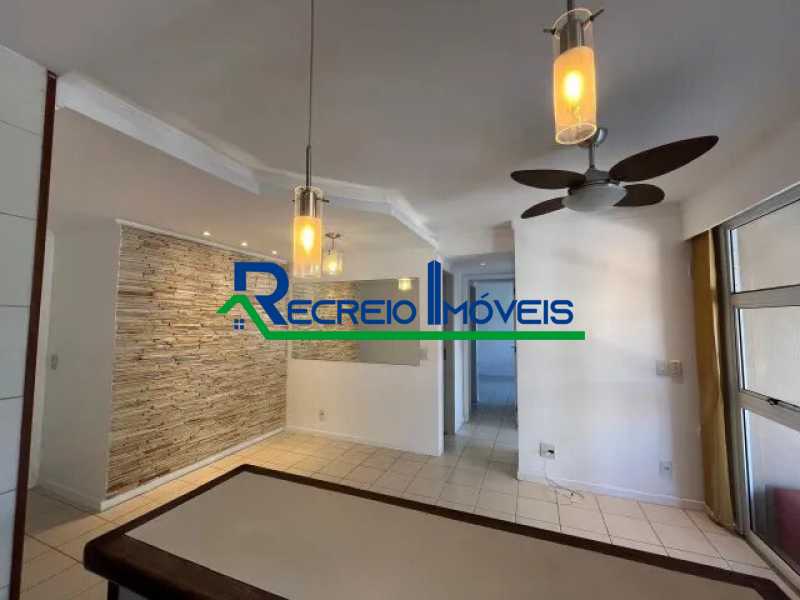 Apartamento à venda com 2 quartos, 64m² - Foto 1