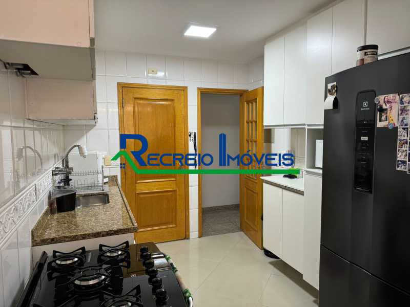 Apartamento à venda com 3 quartos, 118m² - Foto 8