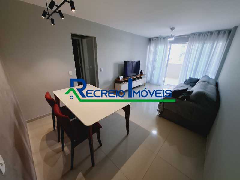 Apartamento à venda com 3 quartos, 93m² - Foto 3