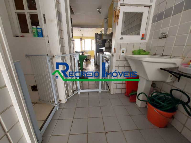 Casa de Condomínio à venda com 3 quartos, 150m² - Foto 16