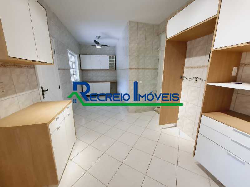 Casa para alugar com 2 quartos, 150m² - Foto 13