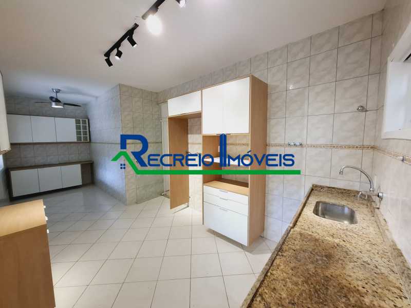 Casa para alugar com 2 quartos, 150m² - Foto 14