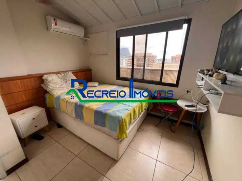 Cobertura à venda com 3 quartos, 210m² - Foto 17