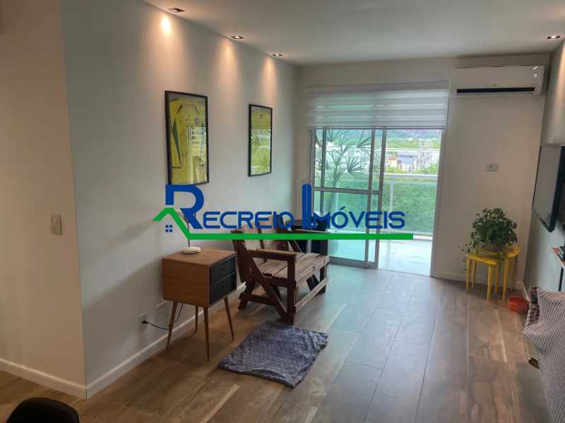 Apartamento à venda com 2 quartos, 69m² - Foto 5