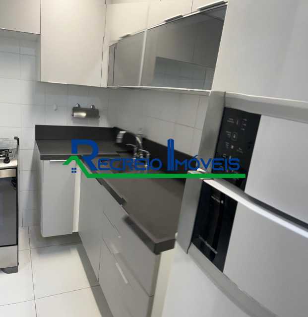 Apartamento à venda com 3 quartos, 120m² - Foto 11