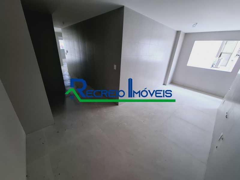 Apartamento à venda com 3 quartos, 123m² - Foto 11