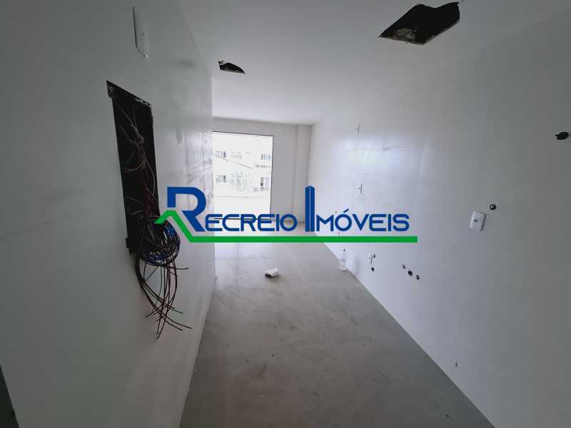 Apartamento à venda com 3 quartos, 162m² - Foto 28