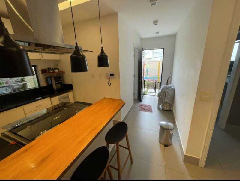 Casa de Condomínio à venda com 4 quartos, 228m² - Foto 6