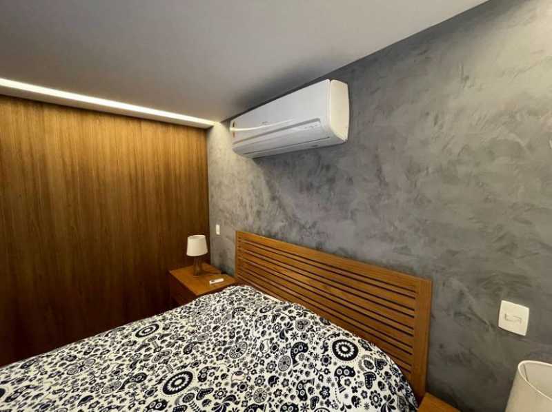 Casa de Condomínio à venda com 4 quartos, 228m² - Foto 13