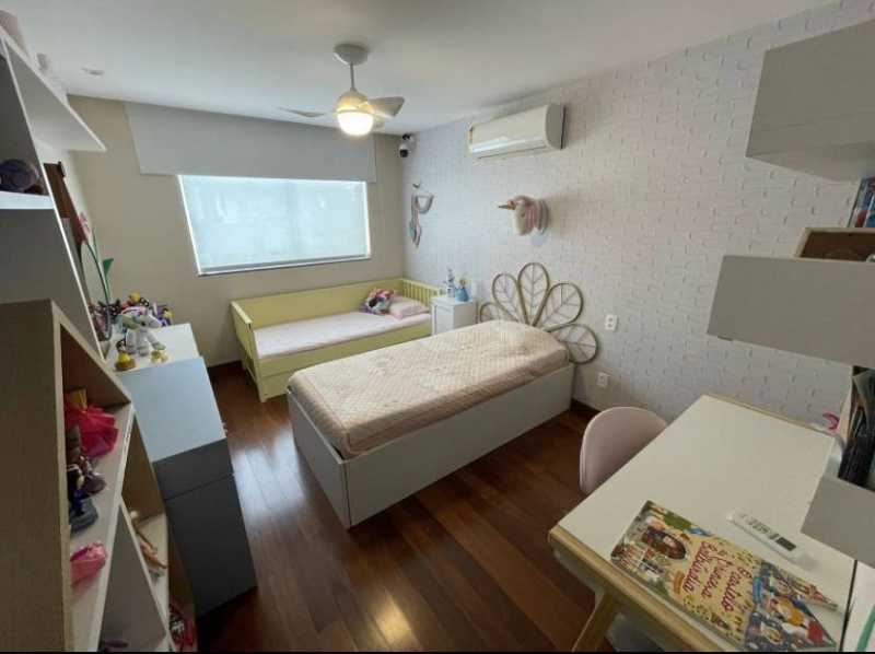Casa de Condomínio à venda com 4 quartos, 228m² - Foto 14