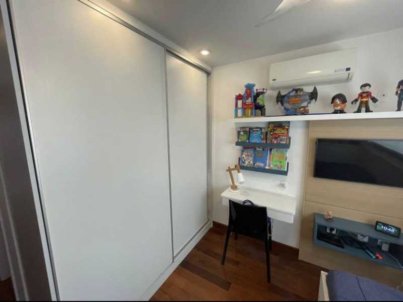 Casa de Condomínio à venda com 4 quartos, 228m² - Foto 16