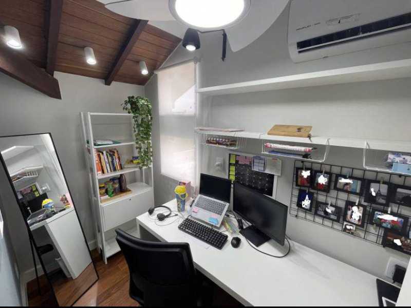 Casa de Condomínio à venda com 4 quartos, 228m² - Foto 24