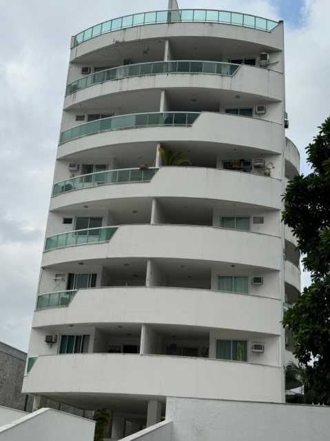 Apartamento à venda com 2 quartos, 75m² - Foto 2