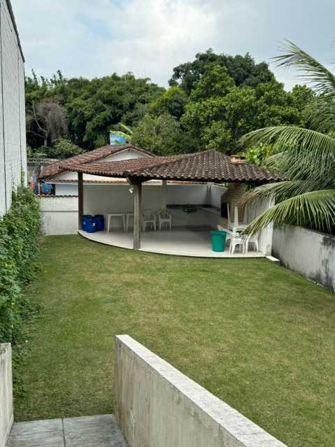 Apartamento à venda com 2 quartos, 75m² - Foto 4