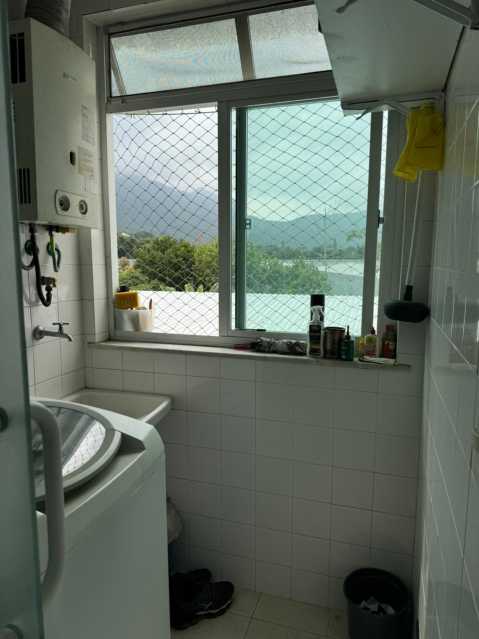 Apartamento à venda com 2 quartos, 75m² - Foto 14
