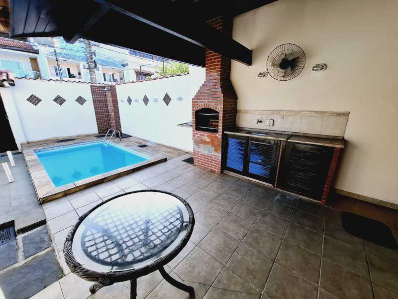 Casa de Condomínio à venda com 3 quartos, 197m² - Foto 6