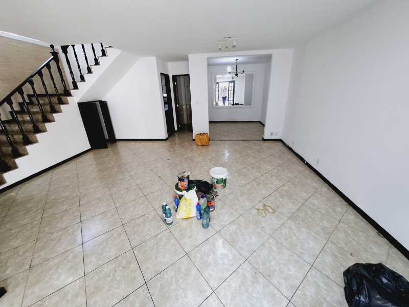 Casa de Condomínio à venda com 3 quartos, 197m² - Foto 7