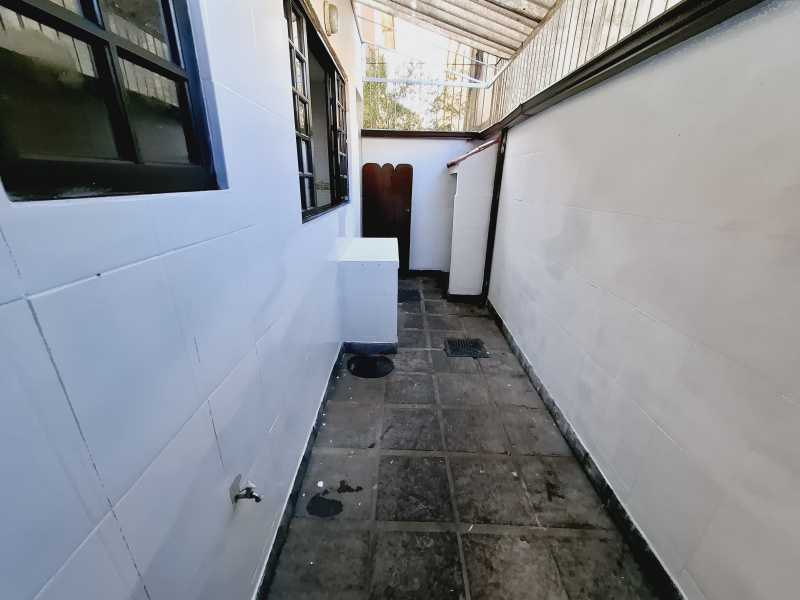 Casa de Condomínio à venda com 3 quartos, 197m² - Foto 27