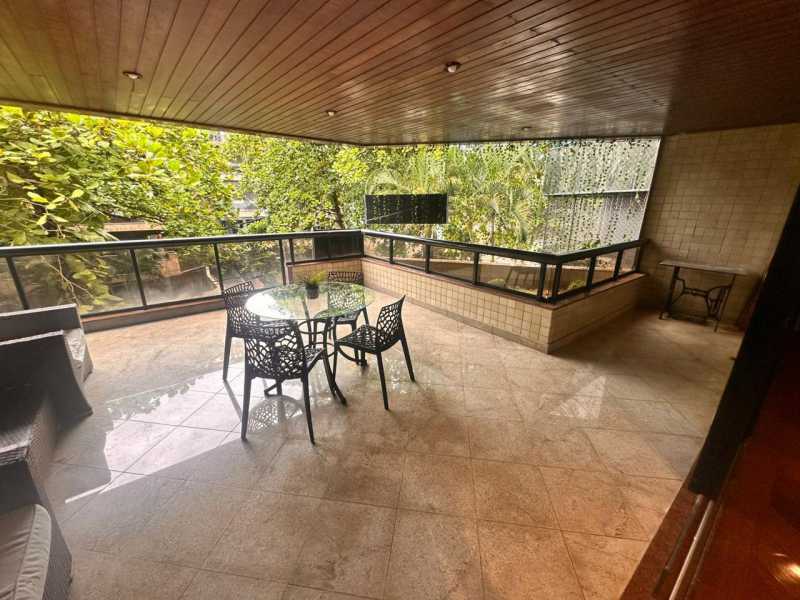 Apartamento, 4 quartos, 180 m² - Foto 1