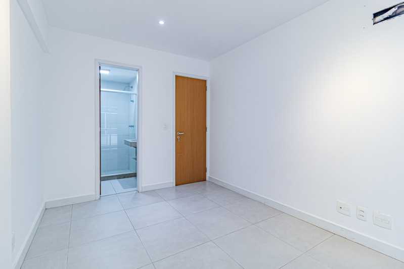 Apartamento à venda com 3 quartos, 108m² - Foto 15