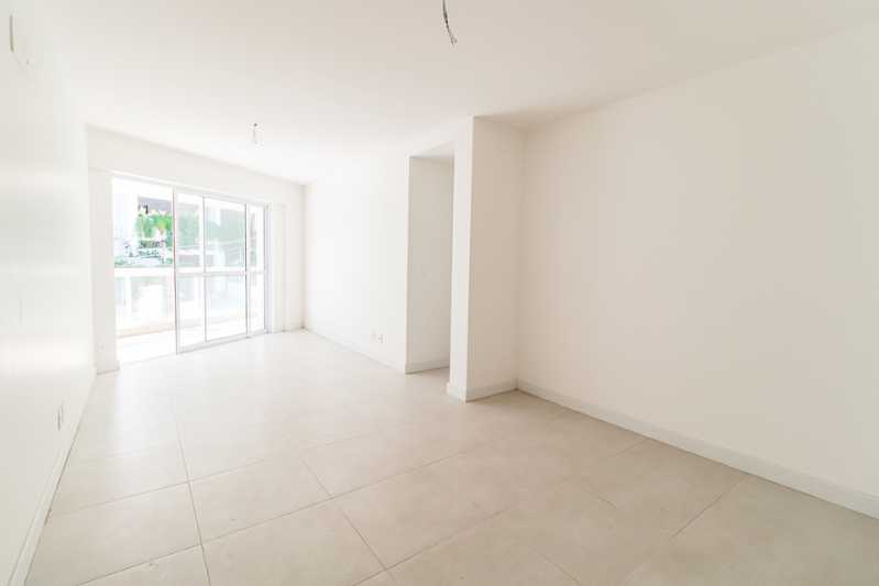 Apartamento à venda com 3 quartos, 117m² - Foto 2
