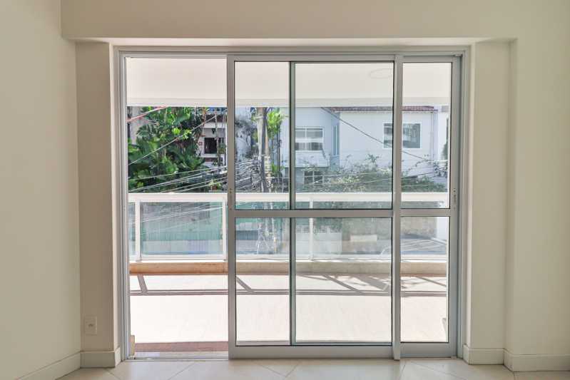 Apartamento à venda com 3 quartos, 117m² - Foto 4