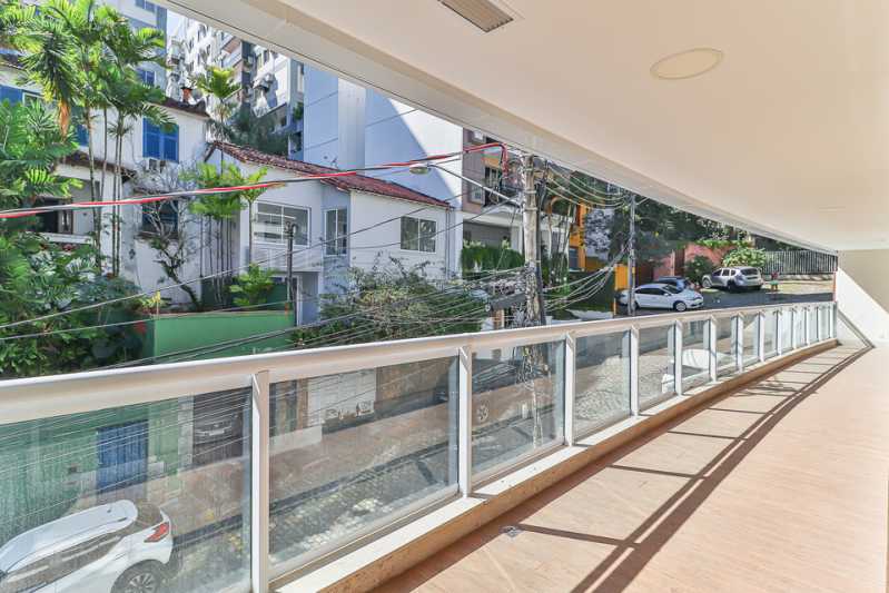 Apartamento à venda com 3 quartos, 117m² - Foto 1