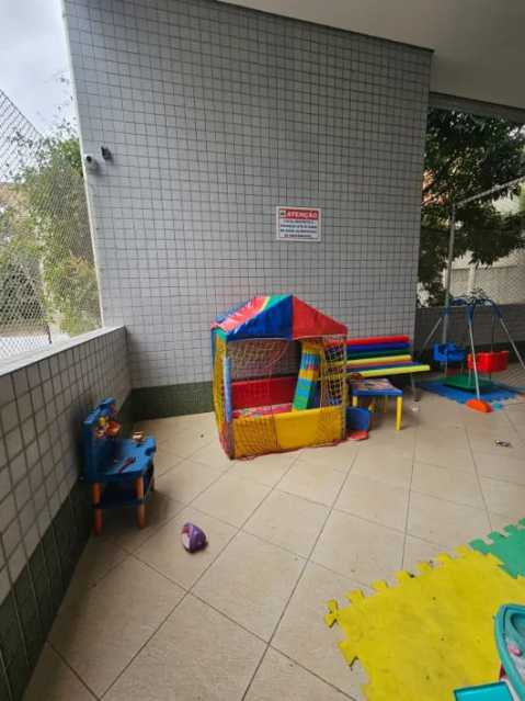 Apartamento à venda com 2 quartos, 67m² - Foto 13
