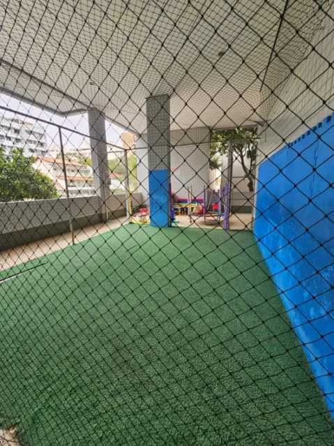Apartamento à venda com 2 quartos, 67m² - Foto 14