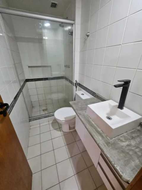 Apartamento à venda com 2 quartos, 67m² - Foto 5