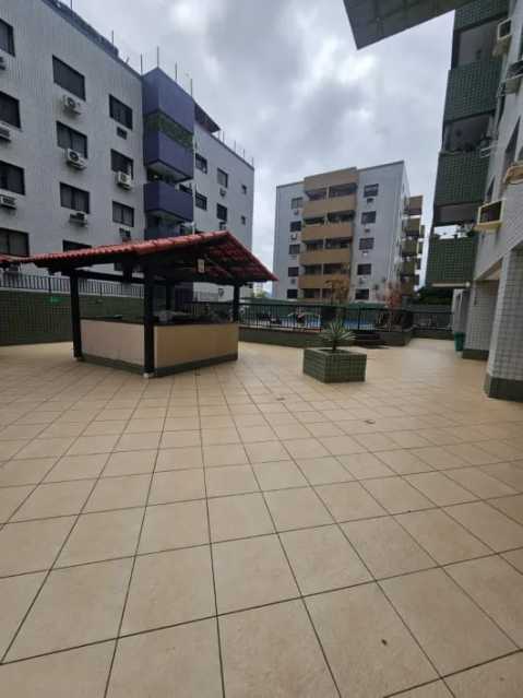 Apartamento à venda com 2 quartos, 67m² - Foto 17