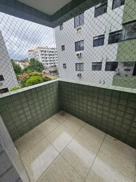 Apartamento à venda com 2 quartos, 67m² - Foto 22