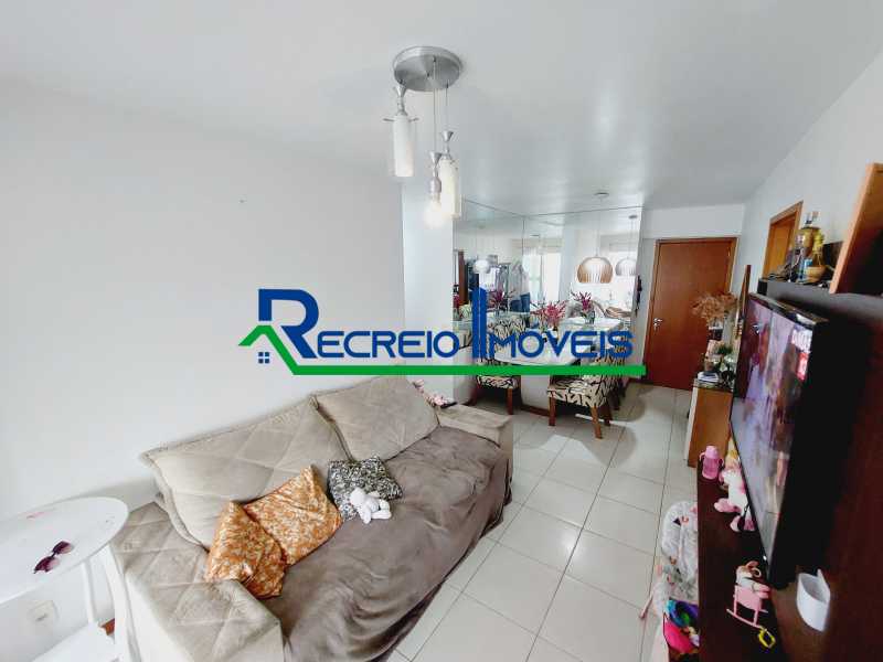 Apartamento à venda com 2 quartos, 73m² - Foto 4