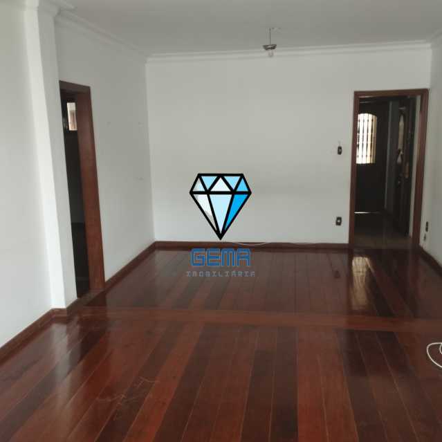 Apartamento à venda com 2 quartos, 80m² - Foto 2